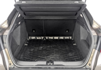 Подержанный автомобиль Renault Arkana 2019 года (10 фото)