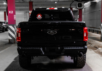 Подержанный автомобиль Ford F-150 2022 года (6 фото)