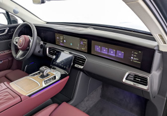 Новый Hongqi E-HS9 2021 (9 фото)