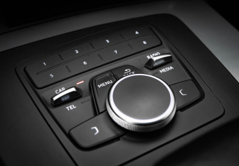 Подержанный автомобиль Audi Q5 2019 года (20 фото)