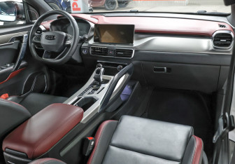 Подержанный автомобиль Geely Coolray 2019 года (11 фото)