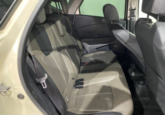 Подержанный автомобиль Renault Kaptur 2018 года (10 фото)