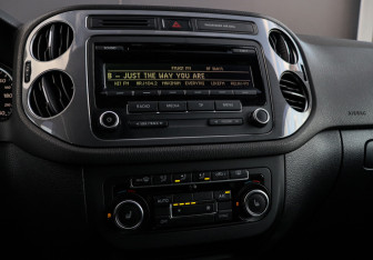 Подержанный автомобиль Volkswagen Tiguan 2012 года (13 фото)