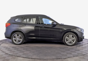 Подержанный автомобиль BMW X1 2019 года (4 фото)