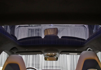 Подержанный автомобиль Zeekr 001 2023 года (17 фото)