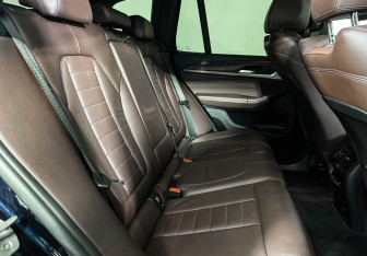 Подержанный автомобиль BMW X3 2017 года (14 фото)