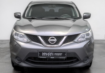 Подержанный автомобиль Nissan Qashqai 2014 года (2 фото)