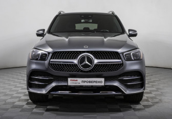 Подержанный автомобиль Mercedes-Benz GLE 2021 года (3 фото)