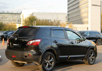 Подержанный автомобиль Nissan Qashqai 2011 года (4 фото)