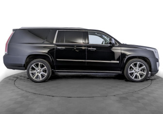 Подержанный автомобиль Cadillac Escalade Suv 2018 года (4 фото)
