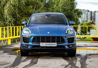 Подержанный автомобиль Porsche Macan 2018 года (2 фото)