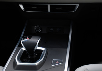 Подержанный автомобиль Jetour Dashing 2023 года (18 фото)
