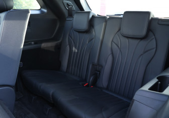 Подержанный автомобиль Chery Tiggo 9 2024 года (23 фото)