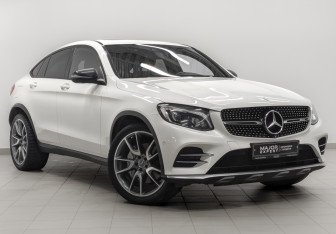 Подержанный автомобиль Mercedes-Benz GLC AMG 2017 года (3 фото)