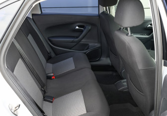 Подержанный автомобиль Volkswagen Polo Sedan 2014 года (12 фото)
