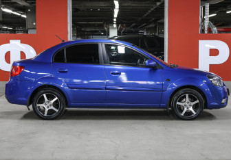 Подержанный автомобиль Kia Rio Sedan 2010 года (4 фото)