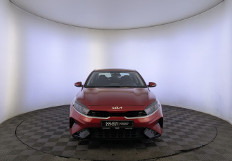 Подержанный автомобиль Kia Cerato Sedan 2021 года (2 фото)