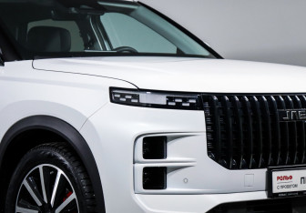 Подержанный автомобиль Jaecoo J7 2023 года (17 фото)