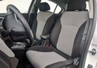 Подержанный автомобиль Chevrolet Cruze Sedan 2013 года (19 фото)