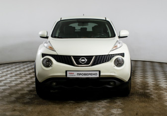 Подержанный автомобиль Nissan Juke 2011 года (2 фото)