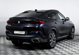 Подержанный автомобиль BMW X6 2021 года (5 фото)