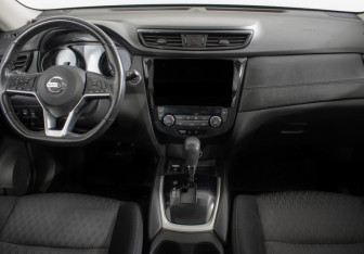 Подержанный автомобиль Nissan X-Trail 2019 года (11 фото)