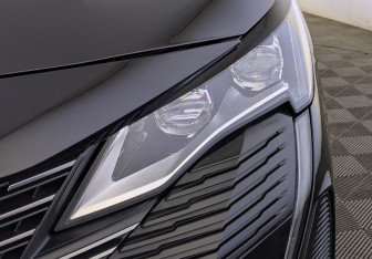 Подержанный автомобиль Peugeot 3008 2021 года (11 фото)