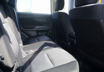 Подержанный автомобиль Mitsubishi Outlander 2013 года (10 фото)
