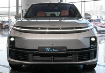 Новый LiXiang L7 2025 (2 фото)