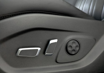 Подержанный автомобиль Voyah Free 2023 года (30 фото)