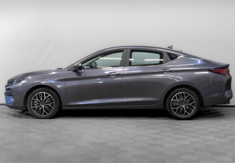 Подержанный автомобиль Москвич 6 2023 года (8 фото)