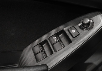 Подержанный автомобиль Mazda 3 Sedan 2014 года (16 фото)