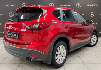 Подержанный автомобиль Mazda CX-5 2016 года (5 фото)