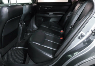 Подержанный автомобиль Nissan Teana 2014 года (16 фото)