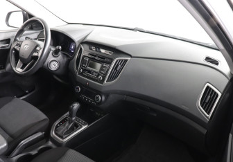 Подержанный автомобиль Hyundai Creta 2018 года (10 фото)