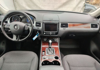 Подержанный автомобиль Volkswagen Touareg 2017 года (9 фото)