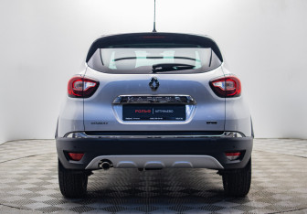 Подержанный автомобиль Renault Kaptur 2018 года (4 фото)