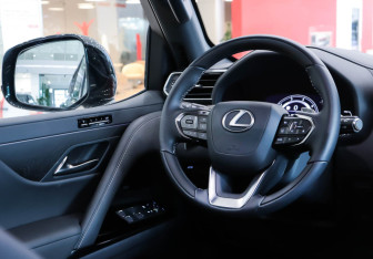 Новый Lexus LX 2025 (11 фото)