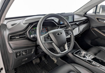 Подержанный автомобиль Москвич 3е 2023 года (16 фото)