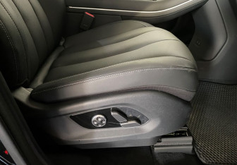 Подержанный автомобиль AITO M7 2023 года (21 фото)