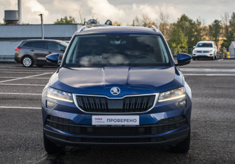 Подержанный автомобиль Skoda Karoq 2021 года (2 фото)