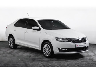 Подержанный автомобиль Skoda Rapid Liftback 2019 года (3 фото)
