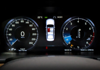 Подержанный автомобиль Volvo S90 2020 года (13 фото)