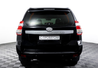 Подержанный автомобиль Toyota Land Cruiser Prado 2016 года (6 фото)