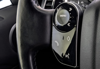 Подержанный автомобиль Land Rover Discovery 2018 года (28 фото)
