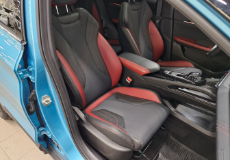 Подержанный автомобиль Geely Coolray 2024 года (19 фото)