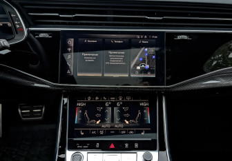 Подержанный автомобиль Audi Q7 2024 года (15 фото)