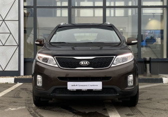 Подержанный автомобиль Kia Sorento 2019 года (2 фото)