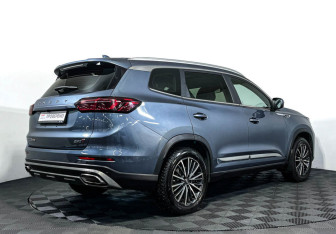 Подержанный автомобиль Chery Tiggo 8 Pro 2021 года (5 фото)