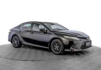 Подержанный автомобиль Toyota Camry Sedan 2021 года (3 фото)